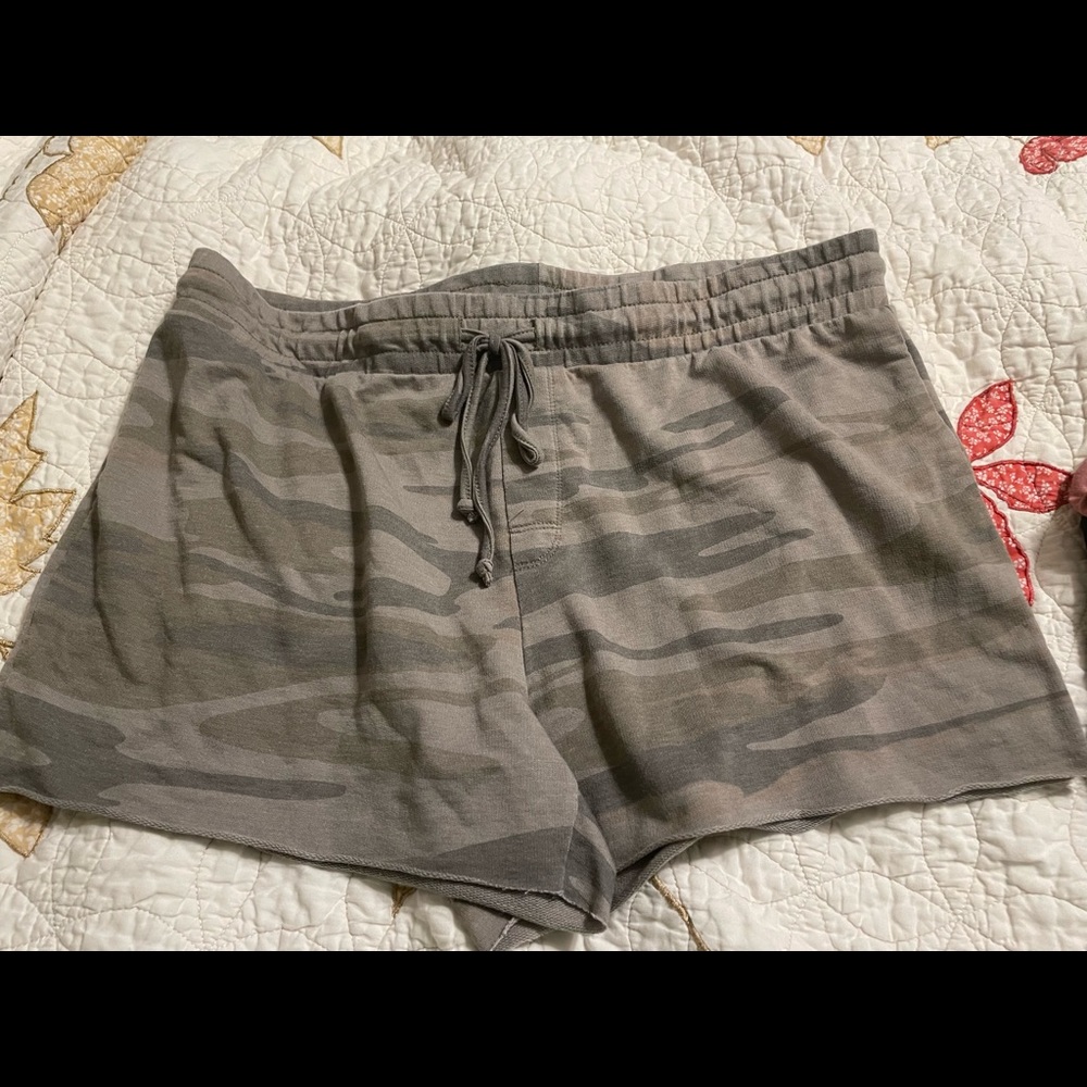 Z Supply Camo Shorts!!